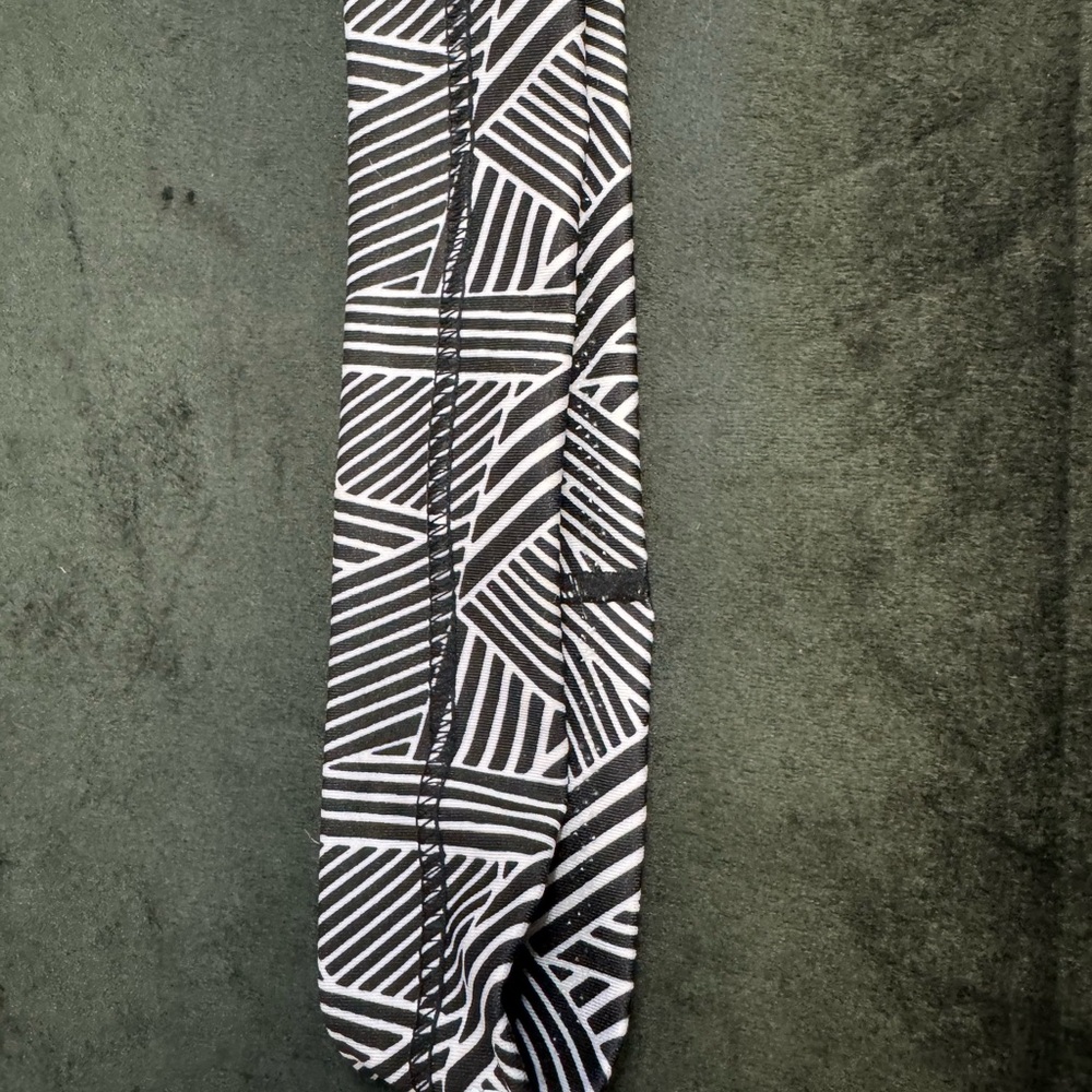 Black & White Geometric Pattern Headband